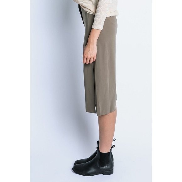 Women's Wide Leg Pants with Side Slit - Comfortable and Stylish - Picture 9 of 10